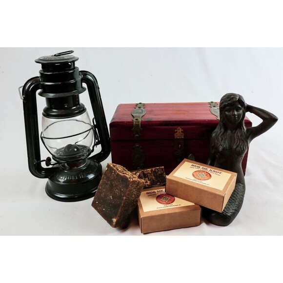 The Nautical Beardsmens Bug Me Knot Pine Tar Oatmeal Goats Milk Natural Soap 5oz - Picture 1 of 10